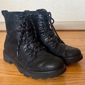 Sorel Black Waterproof Lace-Up Combat Boots Lug Sole Women’s Size 8